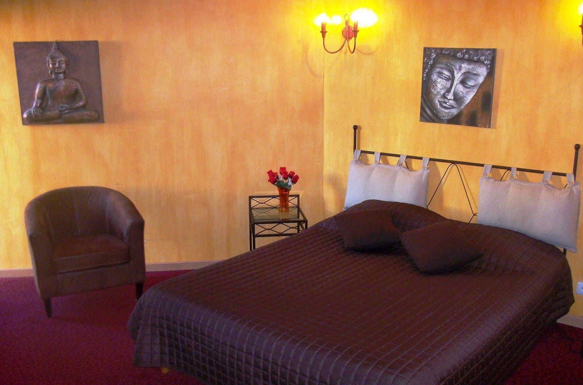 The Originals City, Hotel Le Village Provencal, Aix-En-Provence Nord Pertuis Εξωτερικό φωτογραφία